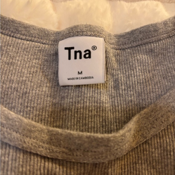 TNA Heather Gray Ribbed Tank Top - Picture 2 of 4